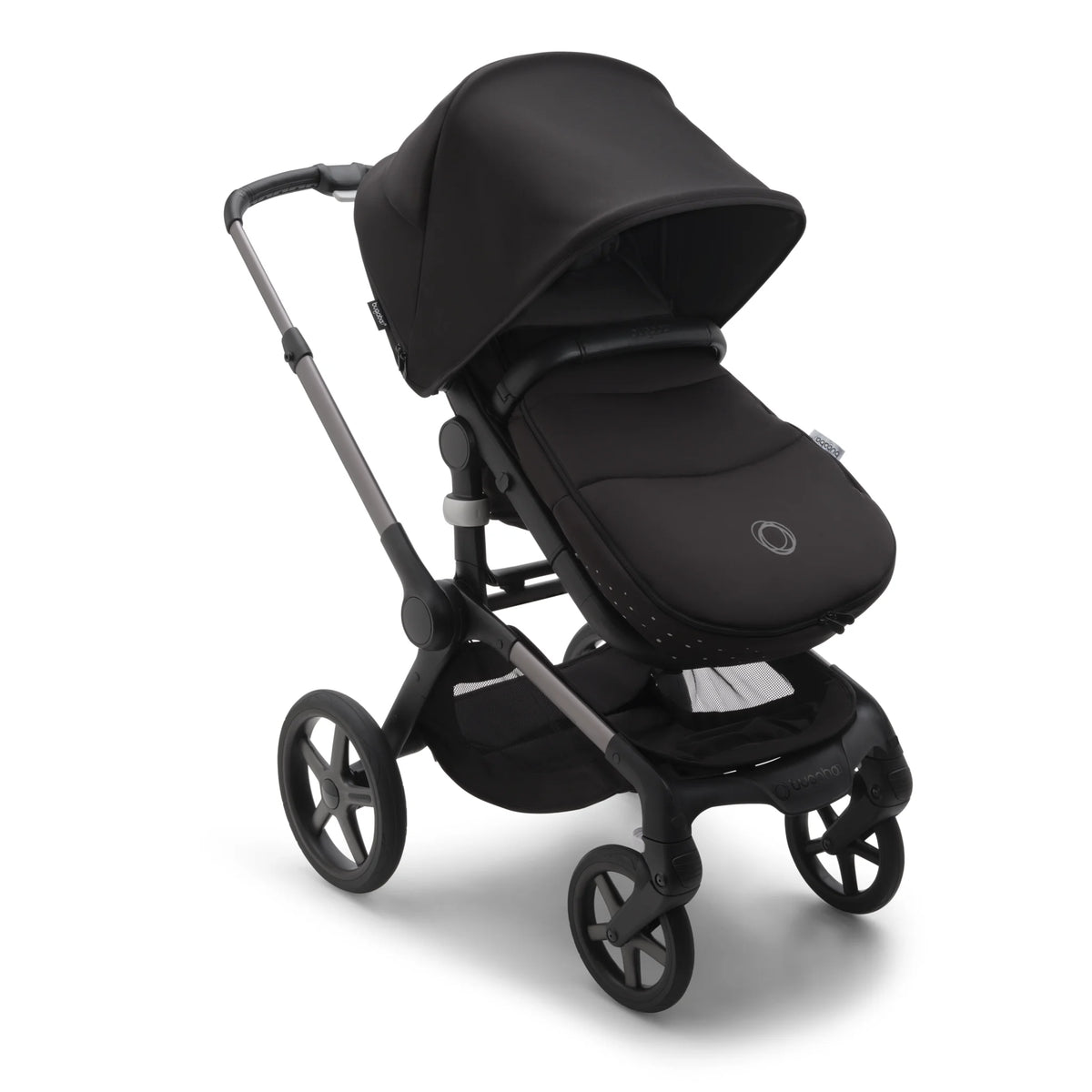 Bugaboo Åkpåse i svart i Bugaboo Fox 5 barnvagn – hyr hos Parently