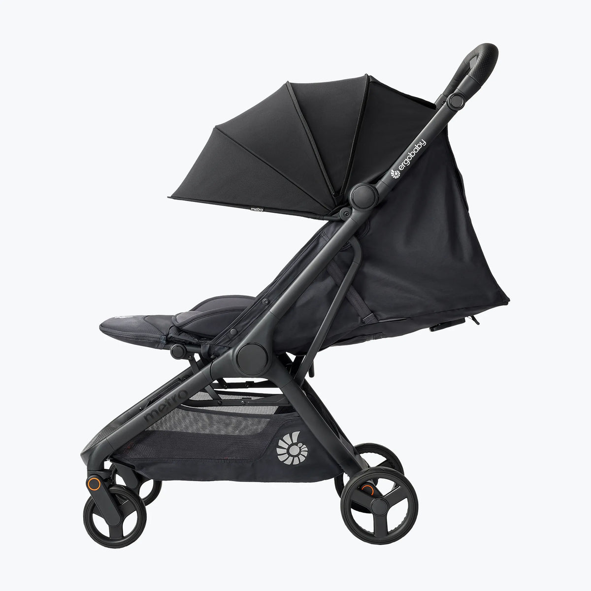 Ergobaby Metro 3 compact stroller
