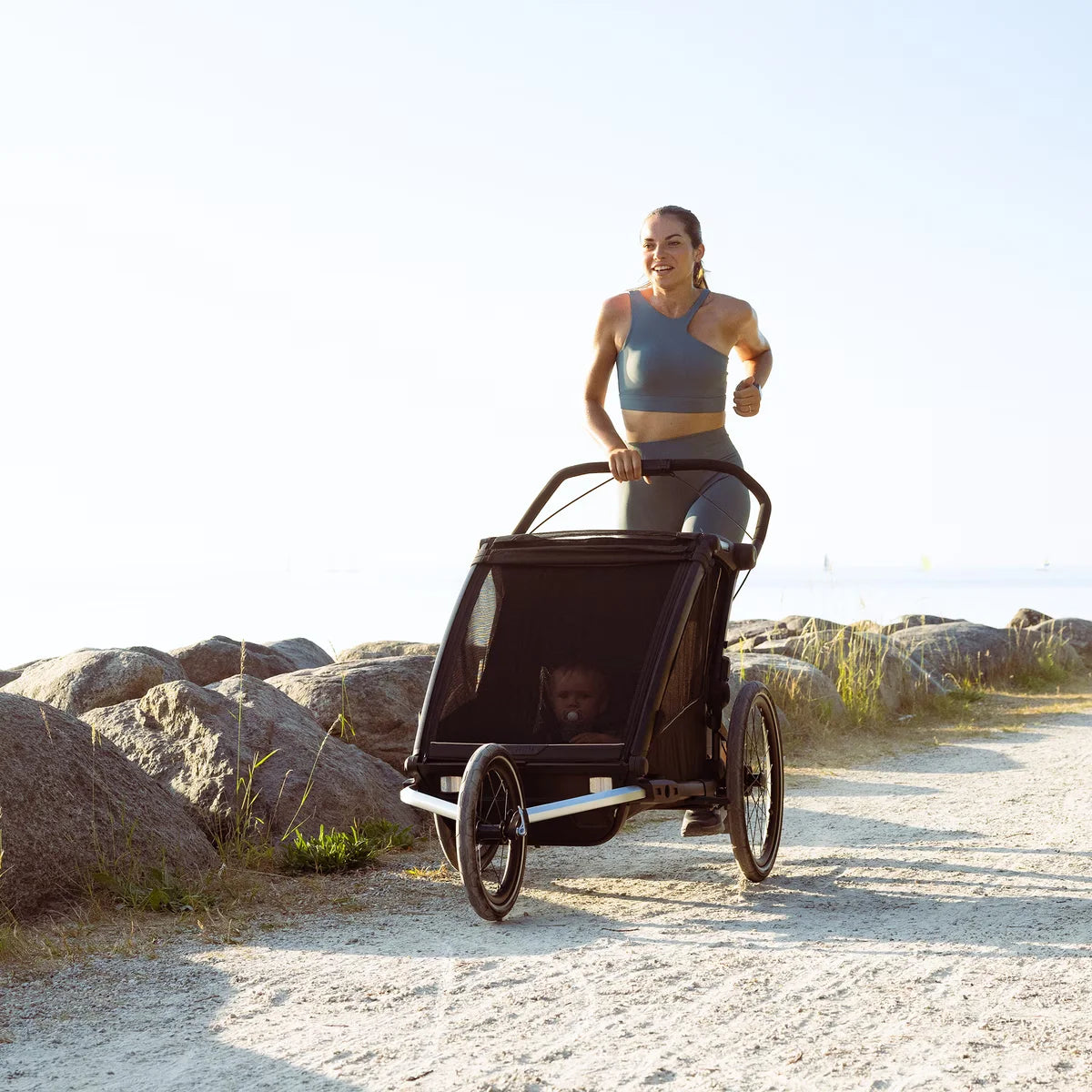Hyr Thule Chariot joggingkit 2 för enkel barnvagn av Parently