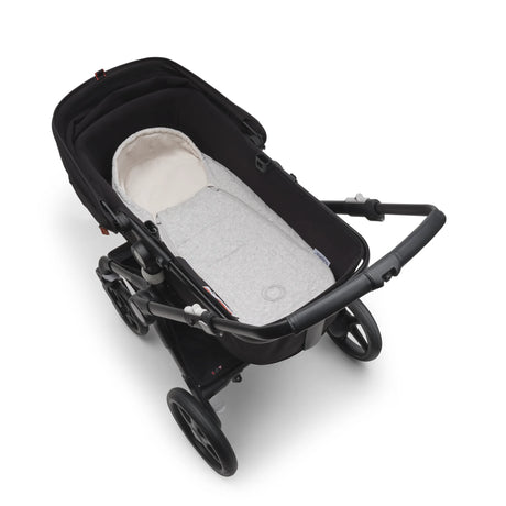 Bugaboo Newborn Inlay i Bugaboo Fox Cub barnvagn – hyr hos Parently
