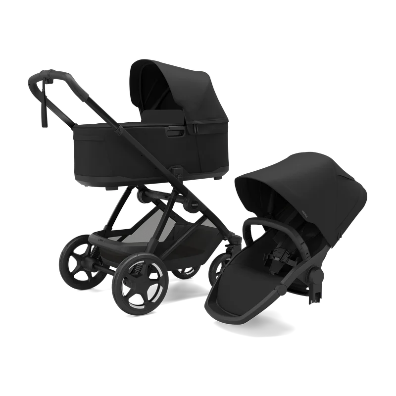 Hyr Thule Charm 2 in 1 kombivagn i Black hos Parently