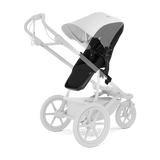 Hyr Thule Urban Glide Reversible Seat hos Parently – sittdelen monterad föräldervänd på Urban Glide
