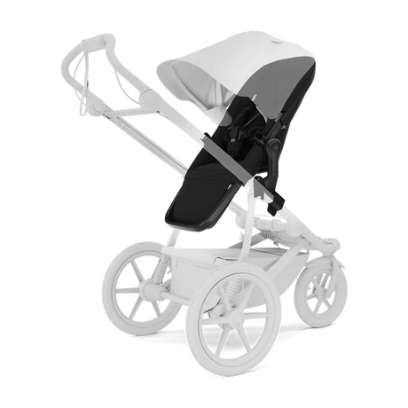 Hyr Thule Urban Glide Reversible Seat hos Parently – sittdelen monterad föräldervänd på Urban Glide