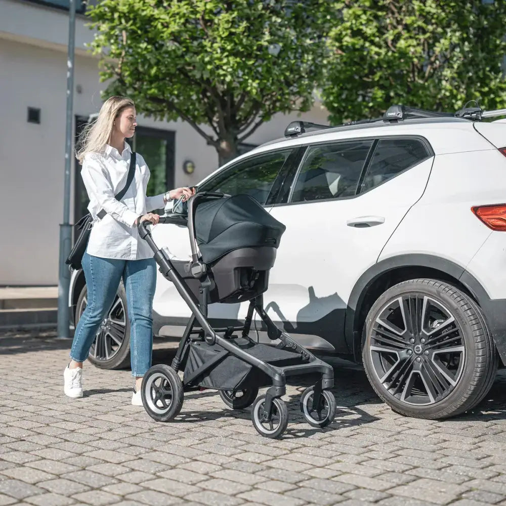 Rent strolleren Thule Sleek from Parently 