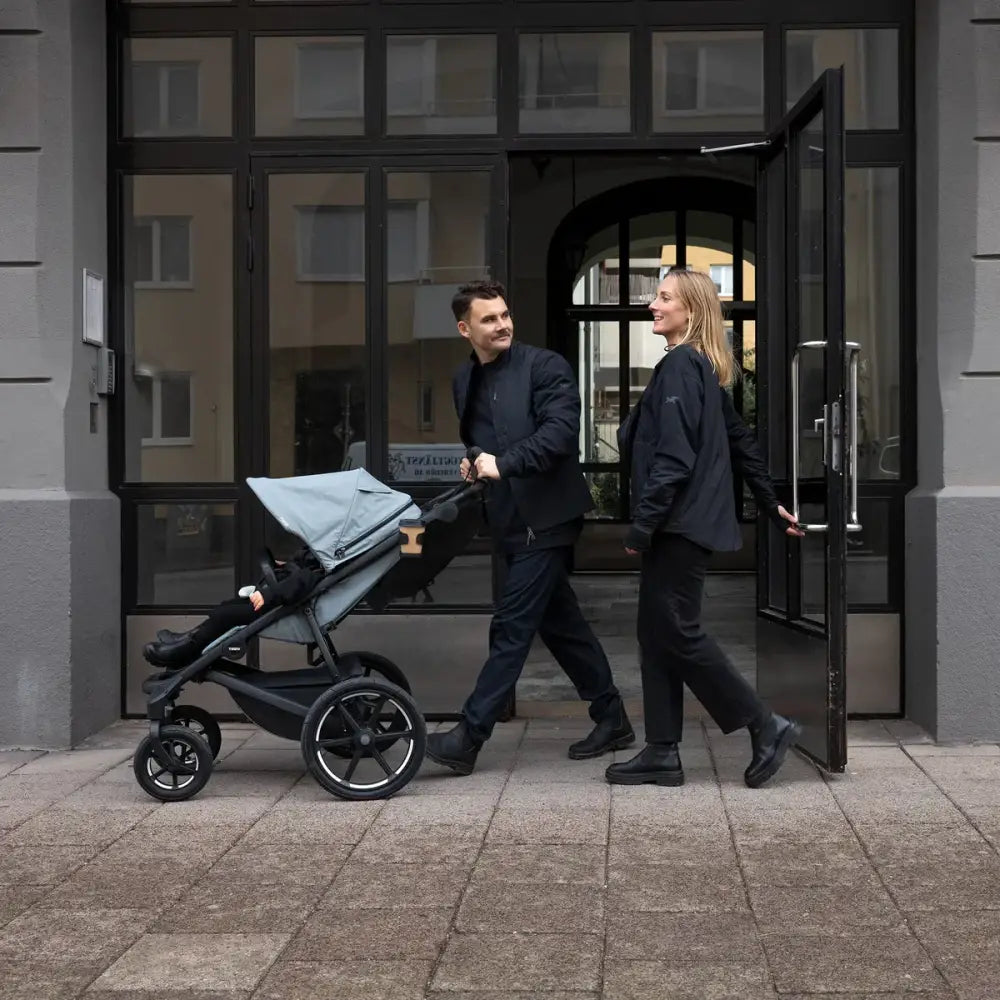 Rent strolleren Thule Urban Glide with 4 hjul from Parently